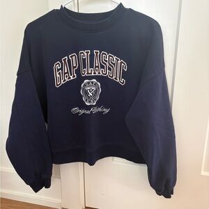 GAP Classic Navy Crew Neck Sweater